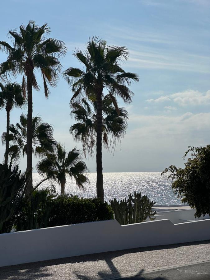 Sea View With Direct Access To Boulevard Puerto del Carmen  Buitenkant foto