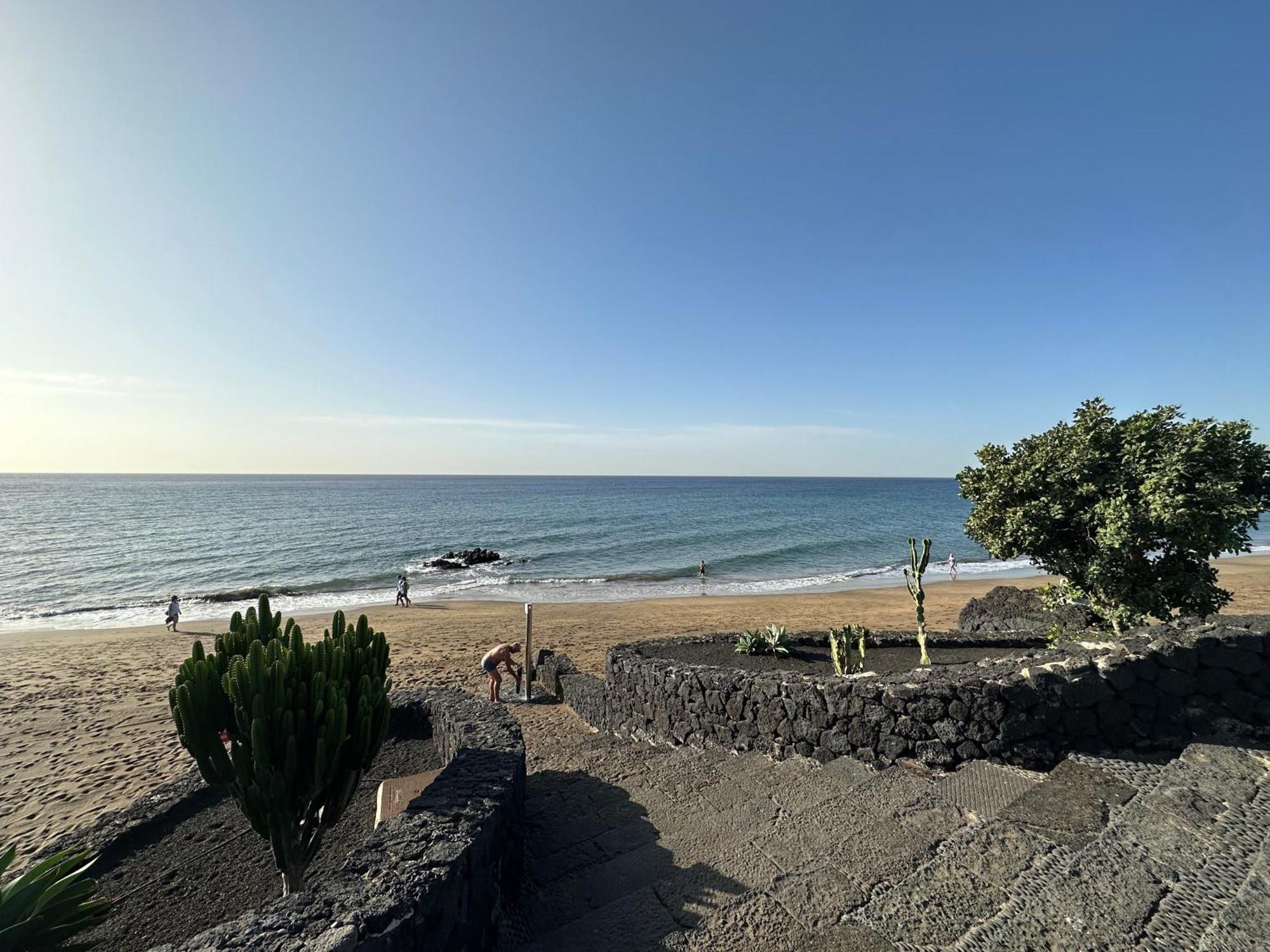 Sea View With Direct Access To Boulevard Puerto del Carmen  Buitenkant foto